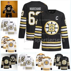 مخصص للنساء الشباب شباب 2023-24 Bruins 100th Centennial Jersey Bobby Orr Patrice Bergeron Jesper Boqvist Jake Debrusk Brad Marchand Charlie McAvoy Linus Ullmark