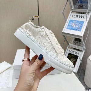 Sapato de luxo Senhoras Designer Laurens Sapatos de Couro Sapatilhas Pure White Womens Lace Casual Shoe Sports Trainers Real Leather Jogging Running Shoes