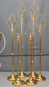 Decorations 2019 romantic Geometric diamond metal stand road lead with led light for wedding walkway aisle party event T Stage backdrops deco