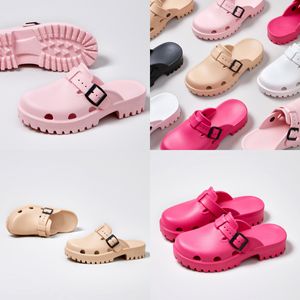 2024 Womens Sandals Slippers Slippers Fashion Clipper Leather Rubber Randals Summer Beach Shoes Forms Sliders Eur 36-41