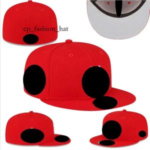 Ultimo cappello da uomo del progettista della MLB Lettera di lusso Berretto da baseball La Berretto da camionista da uomo Berretto multicolore regolabile rotondo Tendenza della moda Marchio Cappello MLB 9631