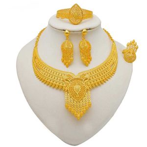 Hochzeit Schmuck Sets Dubai Gold Farbe Schmuck Set Für Frauen Indische Ohrring Halskette Nigeria Marokkanischen Braut Zubehör Hochzeit Armband Party 230422 OQD6