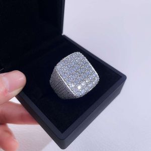 Pierścień Hip Hop Mens Jewelry Białe złoto Wyciągnięte lodowane szterling Sier Moissanite Pinky Rings