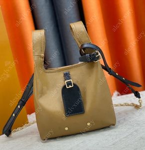 Atlantis BB çantaları kadın tasarımcı crossbody omuz çantası yumuşak tuval kaplı alışveriş kılıfları lüks nedensel günlük çanta