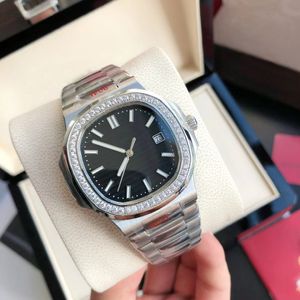 Modne i luksusowe mężczyźni zegarek automatyczny ruch mechaniczny 40 mm wszystkie zegarek ze stali nierdzewnej Men Diamond Watch Classic Sapphire Waterproof Designer Watch