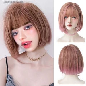 Syntetyczne peruki Bangs syntetyczna peruka peluca con flequillo muje blondynka brązowa różowa fioletowa lolita bobo peruka cosplay moda codzienna krótka peruka Kobiety Q240115