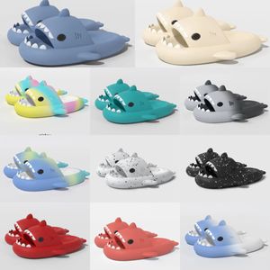 Sandálias de designer Tubarão Chinelos Verão Mens Sliders Homens Mulheres Arco-íris Slides Azul Cinza Memória Sandálias Soft Grosso Almofada Slipper Cloud Slide Indoor Shoes 36-45