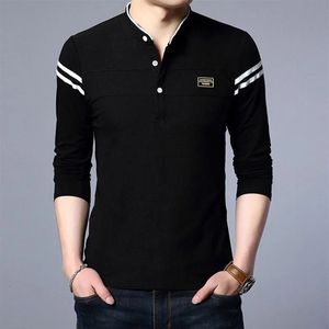 Moda masculina manga longa camisa polo básica primavera outono listrado magro t coreano roupas masculinas negócios casual topos 240115