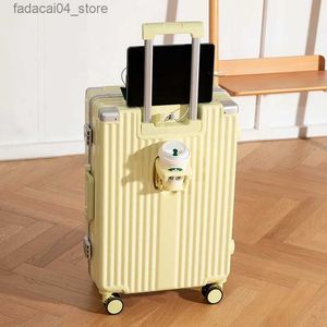 Sväskor Multifunktionellt aluminiumrambagage med USB Cup Holder Trolley Case Female 20 Inch Boarding Suitcase Q240115