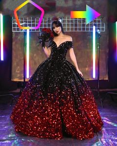 드레스 Ombre Black Red Glitter Quinceanera Dresses 2023 Plus 크기의 볼 가운 가면 프린세스 소녀 스팽글 긴 달콤한 16 파티 드레스 fo