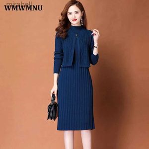 Grundläggande casual klänningar Elegant tjock stickad klänning 2 -stycken Set Women Croped Vest + Korean Midi Vestido Outfits Winter Warm tröja klänningar Conjuntos YQ240115