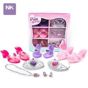 Beauty Fashion Pretend Play Mücevher Oyuncaklar Prenses Aksesuarlar İçin Set Toddler Kızlar Giyin Ayakkabı Oyuncakları Taç Kolye Yüzük Makyajı Toyvaiduryb