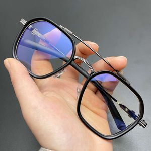 2024 Luxury Designer CH Solglasögon för kvinnor Chromes Glassar ramar Mens Ny mode Stora platt hjärta glasögon ram damer unisex klassiska glasögon pofz