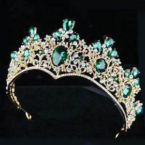 Headpieces Bridal Tiara Headpiece 2022 Vintage Baroque Pageant Crown New Alloy Green Diamond Emerald Noble Crowns Elegant Headwear Quinceaner