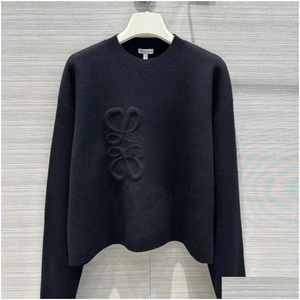 Women Sweters 23ss Nowy sweter Autumn Trendy Trend z długimi rękawem Top High-end Slim Slim Płaszcz Płaszcz Kobiety Biała cienka dzianinowa dostawa OT34W