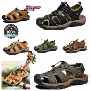 2024 Designer Summer Beach Classico di alta qualità Outdoor Comodo sandali da trampoliere Pantofole sportive da uomo e da donna Nero Grande Verde militare