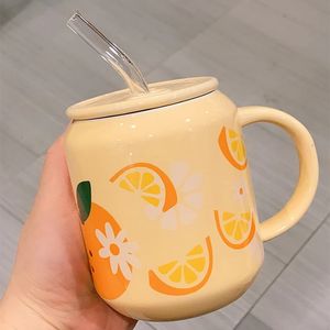 Creative Cute Fruit Ceramic Mugg med lock Strawn Strawberry Orange Cup Water Milk TEA Juice Bottle Porslin Kaffe Drinkware 240115