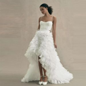 Moderna 2 stycken Hög Low A Line Wedding Dresses Spaghetti Strap spets brudklänning ruffles till tutu bröllopsklänning