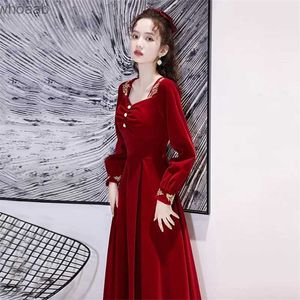 Basic Casual Dresses Urban Sexy Robe marie Hepburn femme petite jupe rouge fouet luxe fte fianailles soire nouveau hiver YQ240115