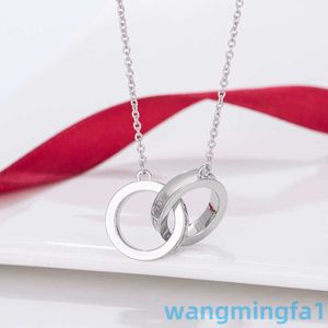 2024 New T Designer smycken Double Light Simple 925 Silver Necklace Fashion Temperament Pendant Love Female ClaVicle