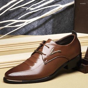 Sapatos de vestido Clássico Homem Apontou Toe Mens Pu Couro Preto Casamento Masculino Oxford Formal Plus Size 37-48