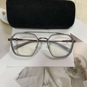 2024 Luxury Designer CH Solglasögon för kvinnor Chromes Glasögon Ramar Mens Nytt skådespel Male Black Fashion Myopia Heart Eyeglass Frame Ladies Unisex Eyewear Zkso