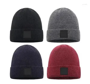 Berretti 2024 Moda Cappello lavorato a maglia Uomo Donna Inverno Beanie Buona qualità Berretti con teschio Casual Cofano Berretto a maglia Classico Sport Cappelli caldi unisex