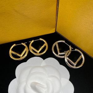 18k Gold F Varumärkesbokstäver Circle Designer Earrings Stud för kvinnor Retro lyxiga kinesiska aretes brincos örhänge örhängen öronringar charm smycken originallåda förpackning