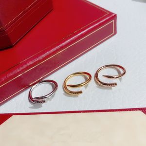 Womens Jewlery Designer Rings for Women Band Rings Luxury Fashion Ring Nail Woman Jewelry Classic Elegant with Box