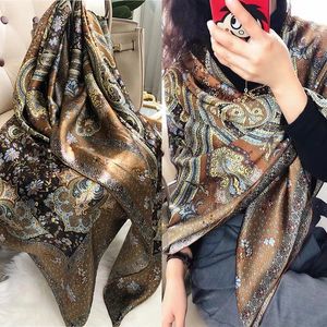 القهوة الذهب 100 ٪ Mulberry Silk Women's Charf Bandana Fashion Plaisley Style Square Square Hijabs Winter Brand Foulard 240115