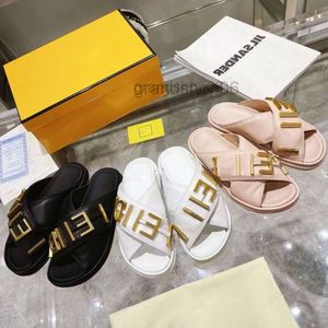 Men Women Designer Slipper Sliders Summer Ffity Fashion Sandals Beach Beach Brand Slippers Ladies Flip Flops Classic Laiders Brown Black White Slides Shoes