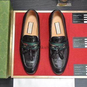 Luxuoso designer homens vestido sapatos de couro genuíno preto marrom mocassins negócios artesanal sapato formal festa escritório casamento homens mocassins sapatos 1.9 z1