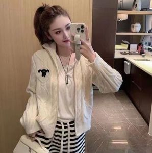 2024 Designer high quality embroidery knitted cardigan coat autumn and winter zipper long-sleeved sweater top new style