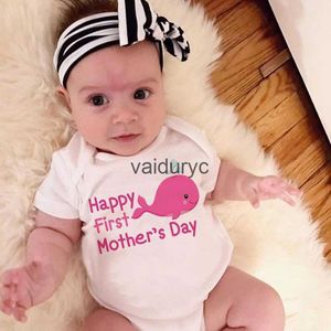 Rompers Happy First Mother's Day Bodysuit Graphic Baby Summer Summer Toddler Toddler Toddler Baby Infant Day Day Fits Ubrania H240508