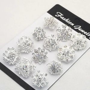 pins 12PCS set Mixed Flower Crystal Silver Plated Alloy Brooches High Quality Fashion Wedding Cake Flower Pins Girls Pretty Collar Pins