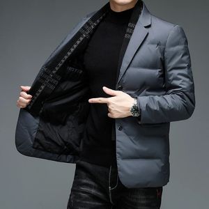 Completo da uomo d'affari invernale imbottito leggero da lavoro sottile gentiluomo coreano moda casual sciarpa collo giacca invernale staccabile 240116