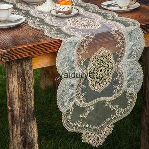 Masa Koşucu Masa Bayrağı Altın Velvet Avrupa Lüks İşlemeli Masa Koşucuları Güzel Doily Masa Decloth Dantel TV Dolabı Retro Tozu Covervaiduryd