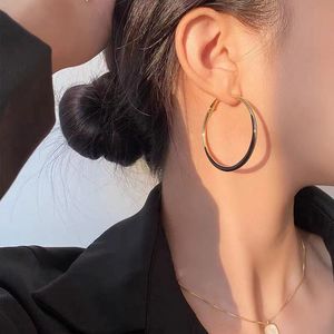 Simple Fashion Black White Enamel Cicle Large Hoop 14k Yellow Gold Earrings Ladies Personality High Jewelry Dinner Dance Party Gift Wholesale