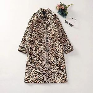 Europa e nos estados unidos feminino 2024 inverno novo nove quartos manga lapela leopardo impressão único breasted moda trench coat