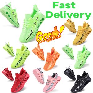 Runnning Men Lock Black Cycling Women Shoes Red White Dark Green Grey Yellow Pink Mens Trainers Outdoor Sports Sneakers