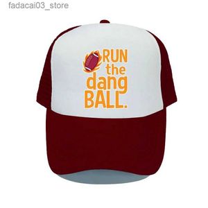 Ballkappen Lustige American Football Visier Trucker Hat Run The Dang Ball Klassische Snapback Caps Fire Rugby Hard Dad Hüte Schulsport YP072 Q240116