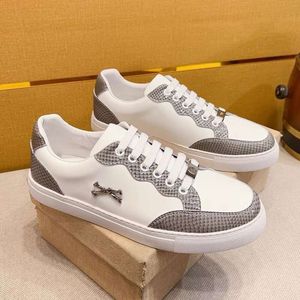 Designer Scarpe Plein Men Sapatos Couro Outdoor Sapato Casual Sapato Casual British Luxury Luxury Up Board Sapatos de Pleins