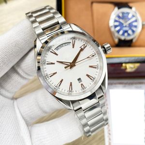 Luxury Fashion Classic Watch Automatyczny ruch mechaniczny Mężczyźni Watch 42 mm skórzany Pasek ze stali nierdzewnej Projektant Pasp