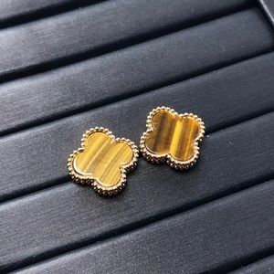 Brincos de grife, brincos de trevo de quatro folhas de quatro folhas Mulher plating de ouro clássico clássico sênior Ear Studs Light Luxury Mens Flash Brincos WW