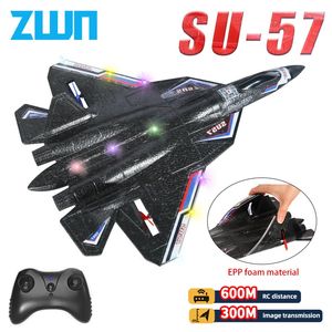 RCプレーンSU57 24G LED LIGHTS航空機リモートコントロールフライングモデルグライダーEPPフォームおもちゃ航空機のギフト240129