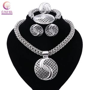 Exquisite Dubai Jewelry Set Luxury Silver Plated Big Nigerian Wedding African Beads Jewelry Set Costume Design240115