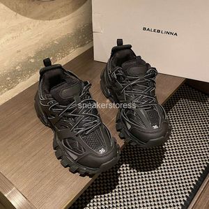 Black Track Fashion Balencciaga Sapatos Família Sneaker 3XL Novos Tênis Triplos Sole S Paris b Três Gerações Grossas Mulheres Ins Elevado Casal Casual RC0H