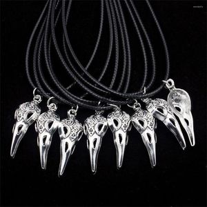 Colares de pingente 10 pcs legal antigo corvo crânio colar magpie encantos presente exclusivo oco pássaro atacado