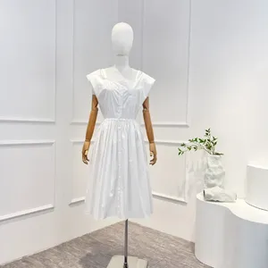 Sıradan elbiseler en kaliteli 2024 ilkbahar yaz kadın moda katı beyaz cepler kapak elastik bel midi elbise Dail için