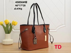 YQ M45856 Designer Women GM Shopping Bag Pu äkta läder Wild at Heart Prägling Leopard-tryck Luxury Handväska Purse Tote Shoulder Bag Crossbody Clutch A038